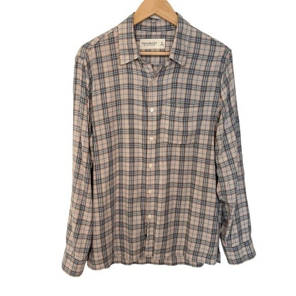 Abercombie&Fitch Men’s Blue Plaid Button Flannel Shirt in Size Medium - Picture 3 of 7